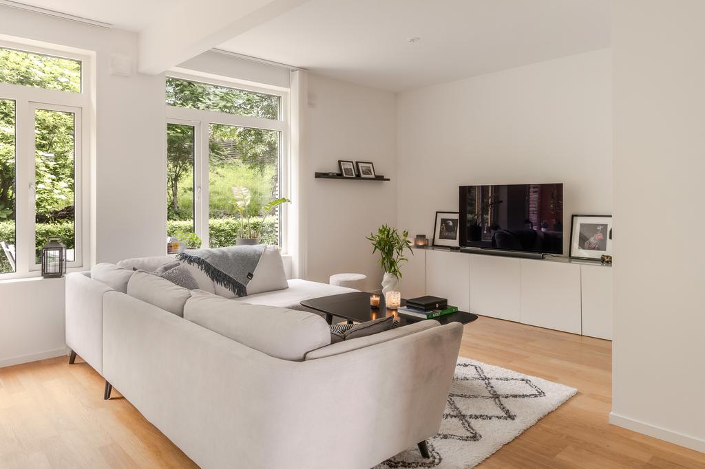Plats för både soffgrupp och sociala sammanhang.