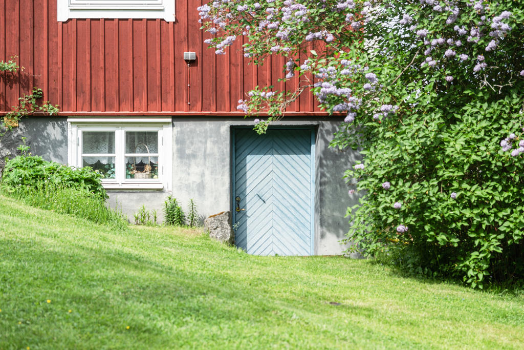 Källaringången