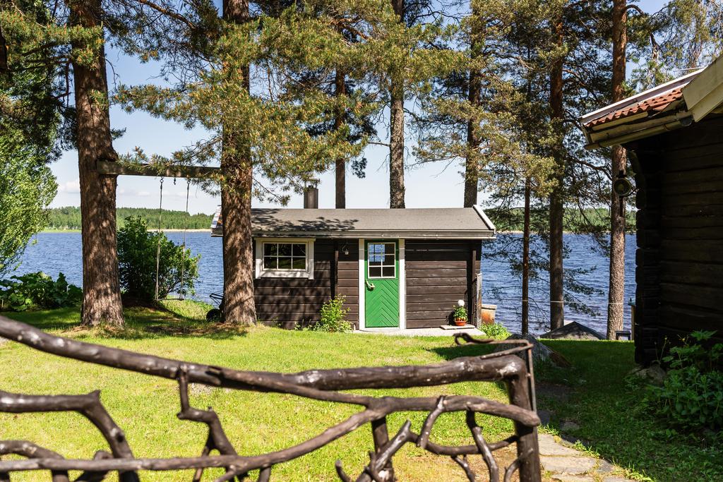 Bastubyggnad med dusch och toa (Separett)