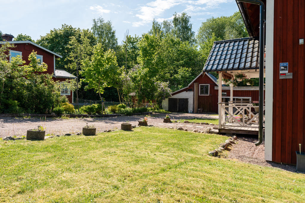 Trädgård framsida