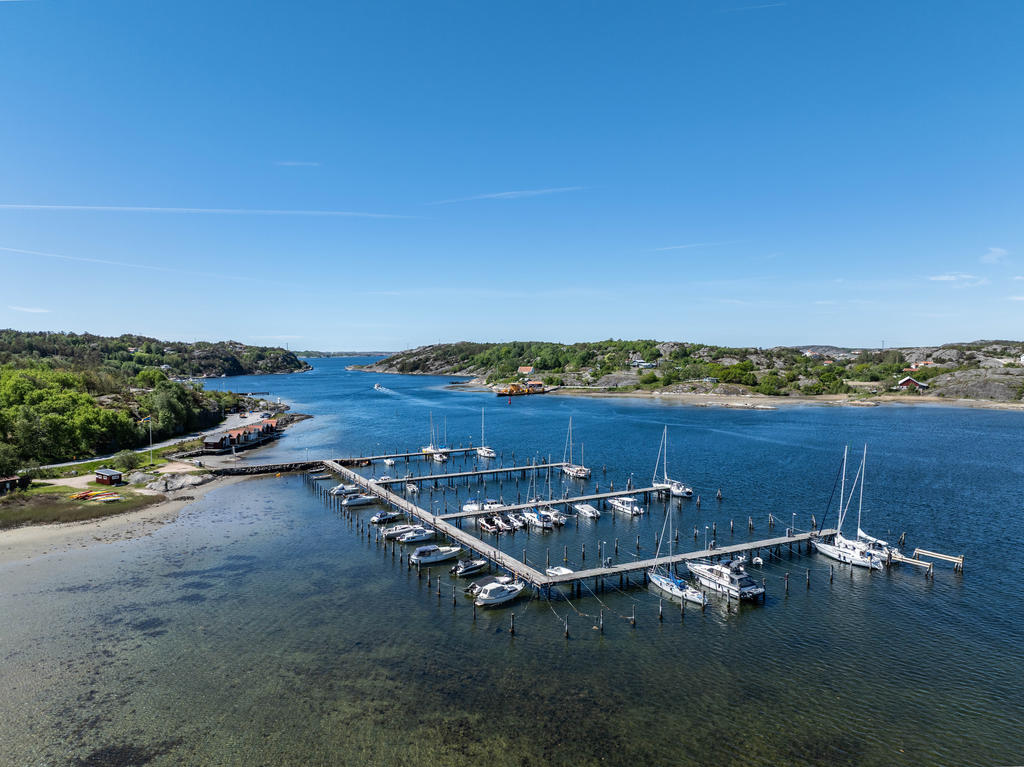 Gång-/cykelavstånd till Fröjendals småbåtshamn
