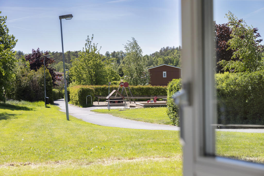 Utgång till uteplats fr. suterräng plan