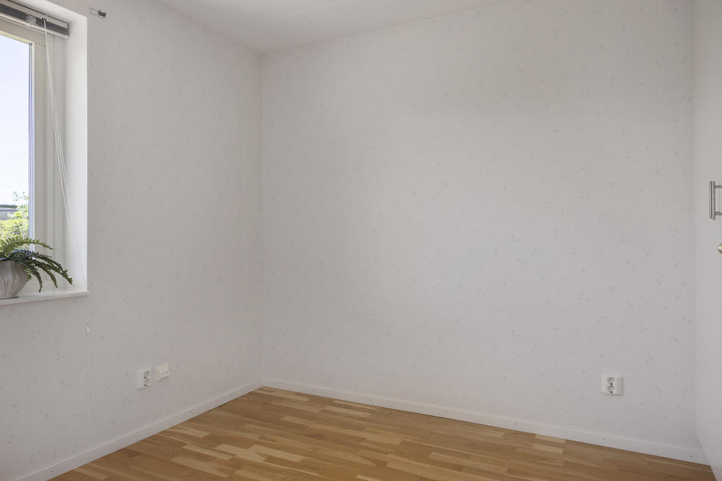 Sovrum 1 suterräng plan med garderober