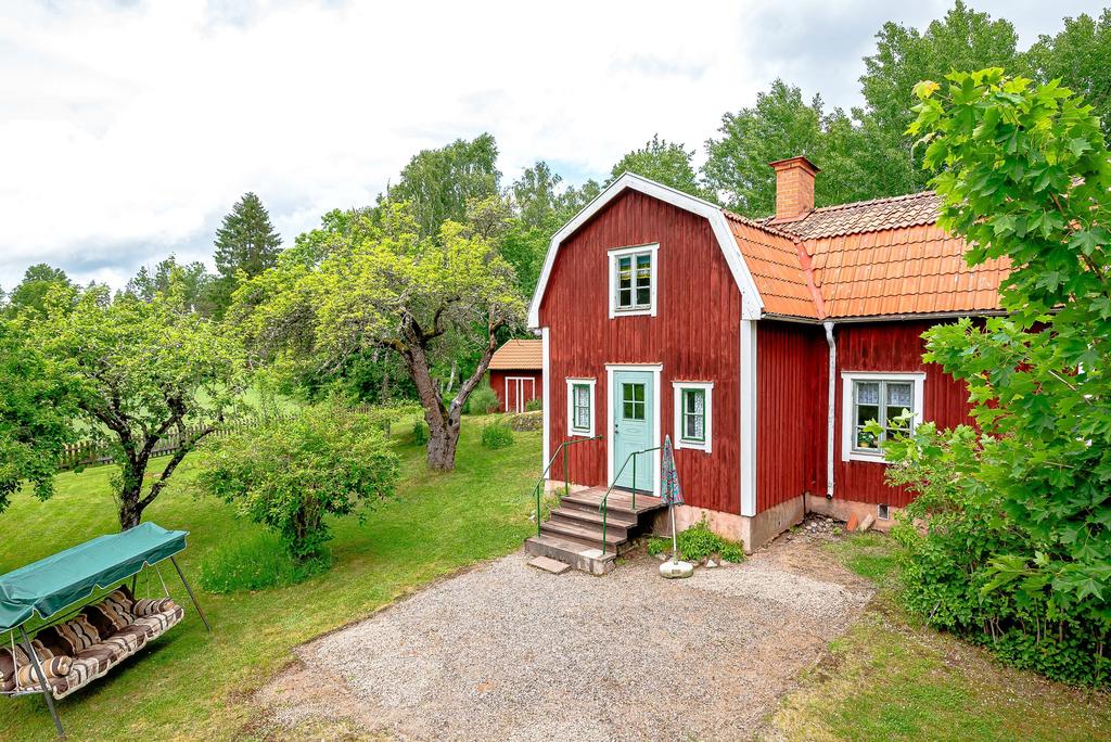Fina Lena Lundsberg