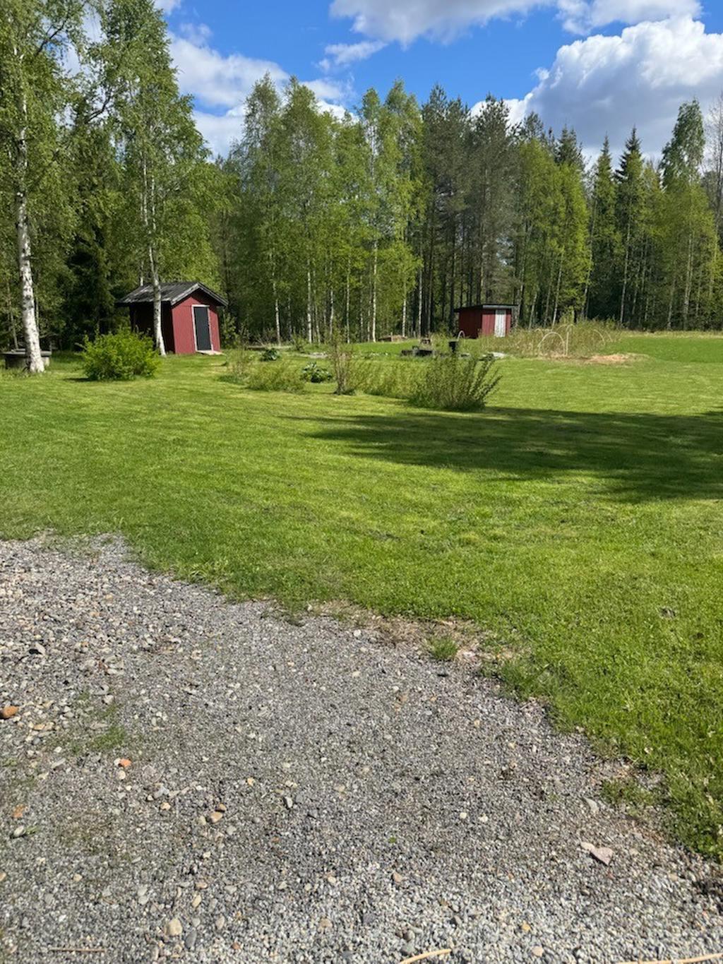 Ytterligare 2 st förråd