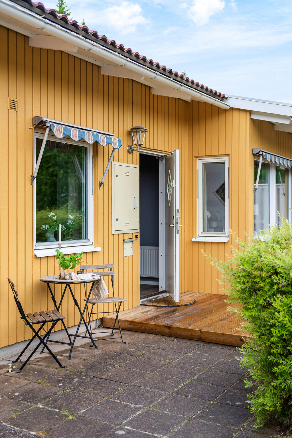 Markis utanför sovrumsfönster