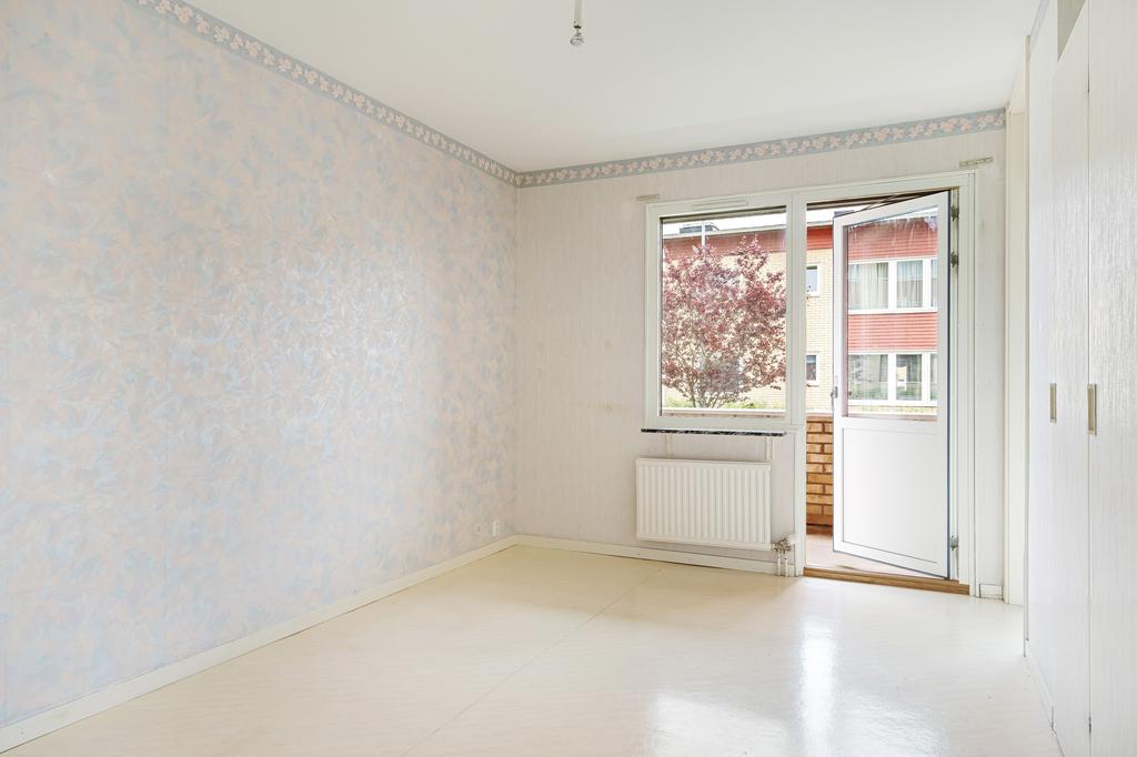 Utgång till balkong från sovrum