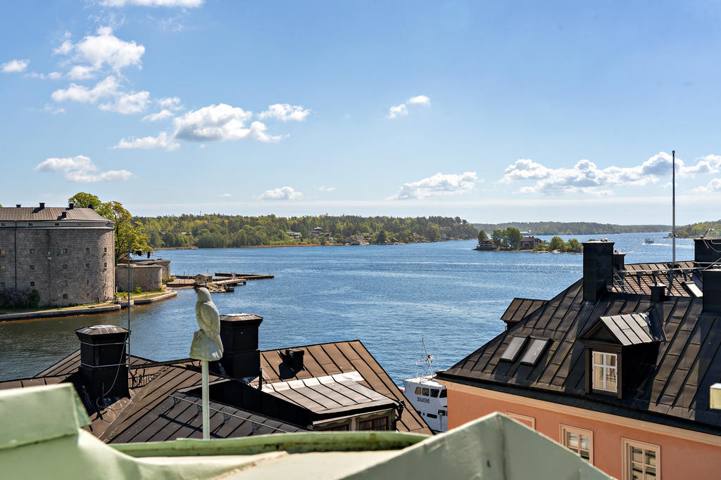 Vy över Badholmen och Kastellet.
