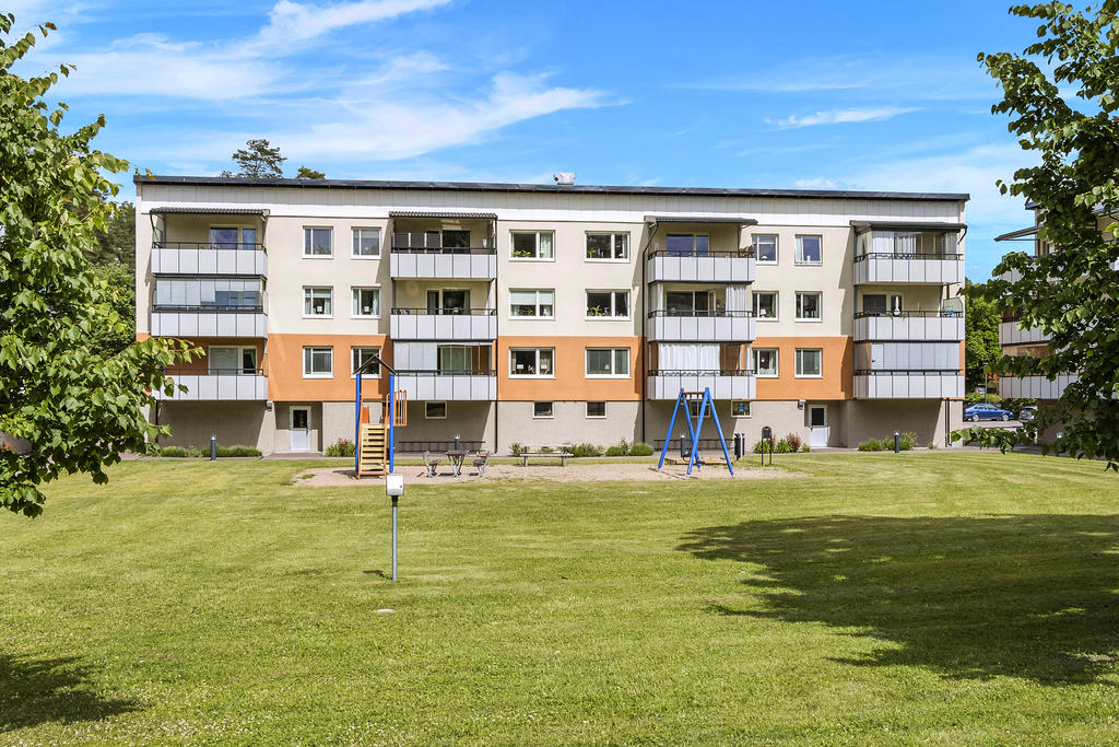 Innergård med lekplats