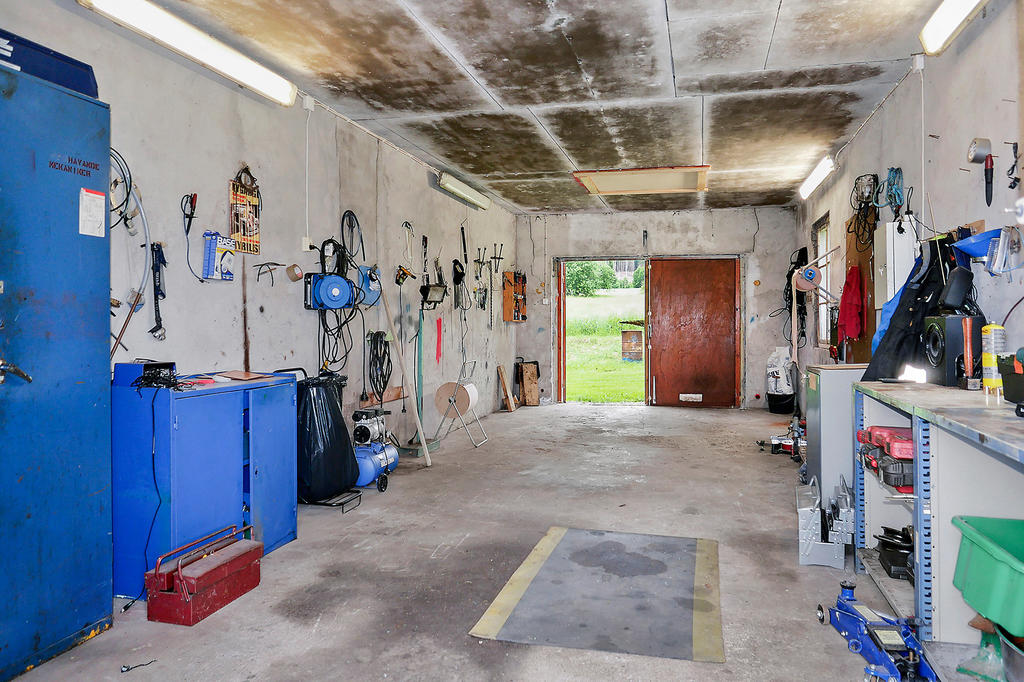 Garage på 36 kvm. 