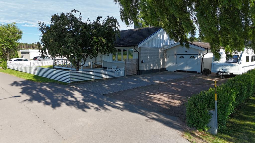 Fasad, framsida