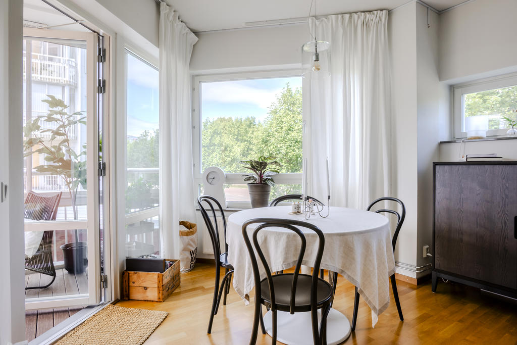 Matplats i vardagsrummet