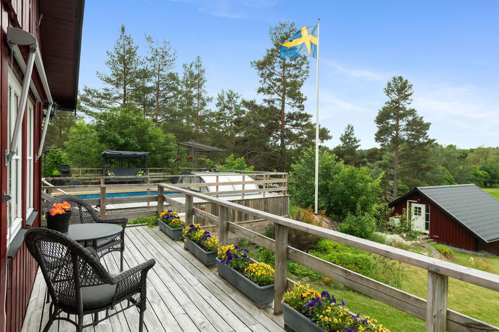 Vackra altaner runt huset