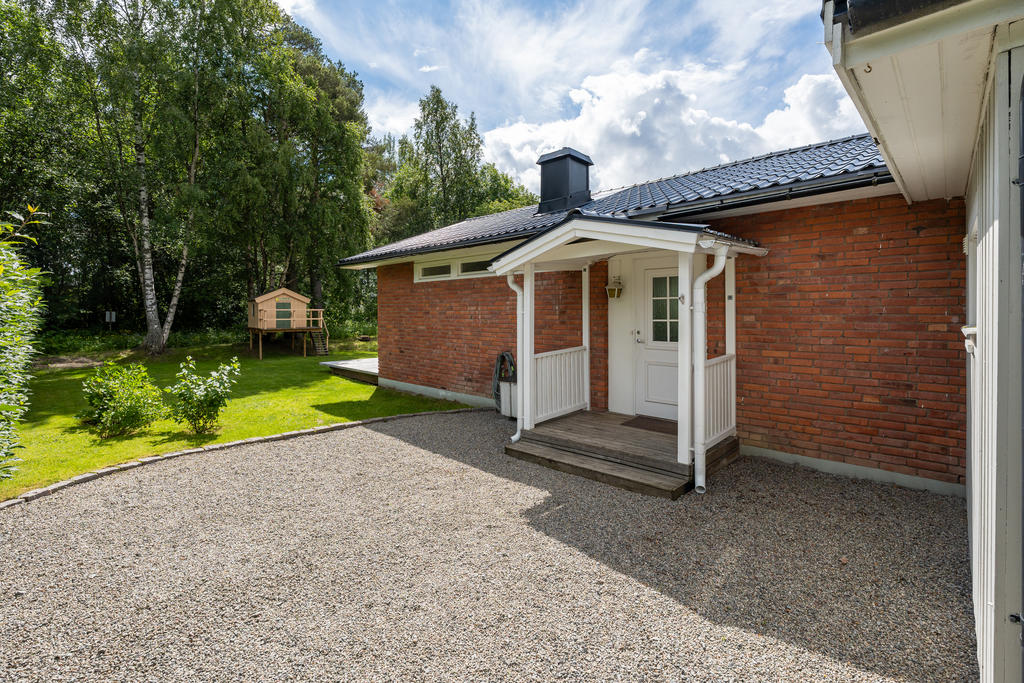 Välkommen till Tegelbruksvägen 30!