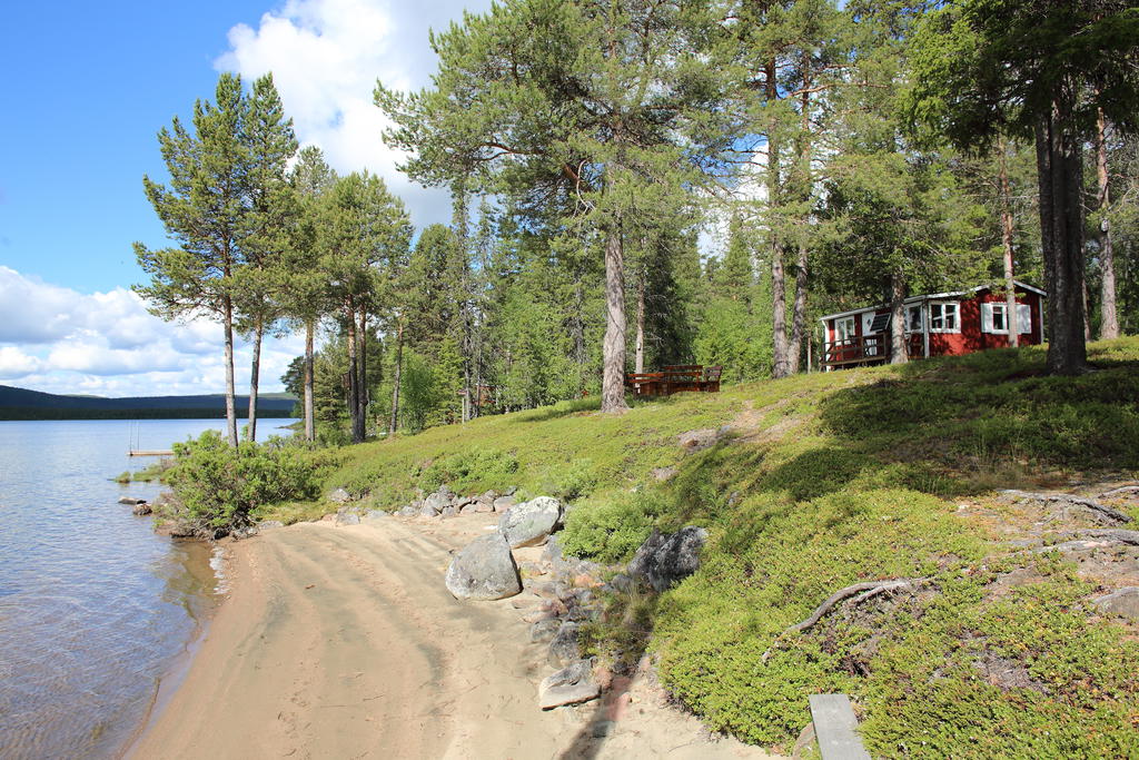 Sandstrand med servitut för badplats