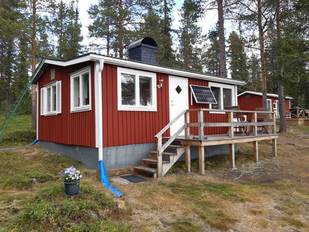 Huvudbyggnad om cirka 27 kvm, säljarens bild