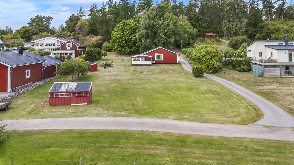 Stor trädgårdstomt