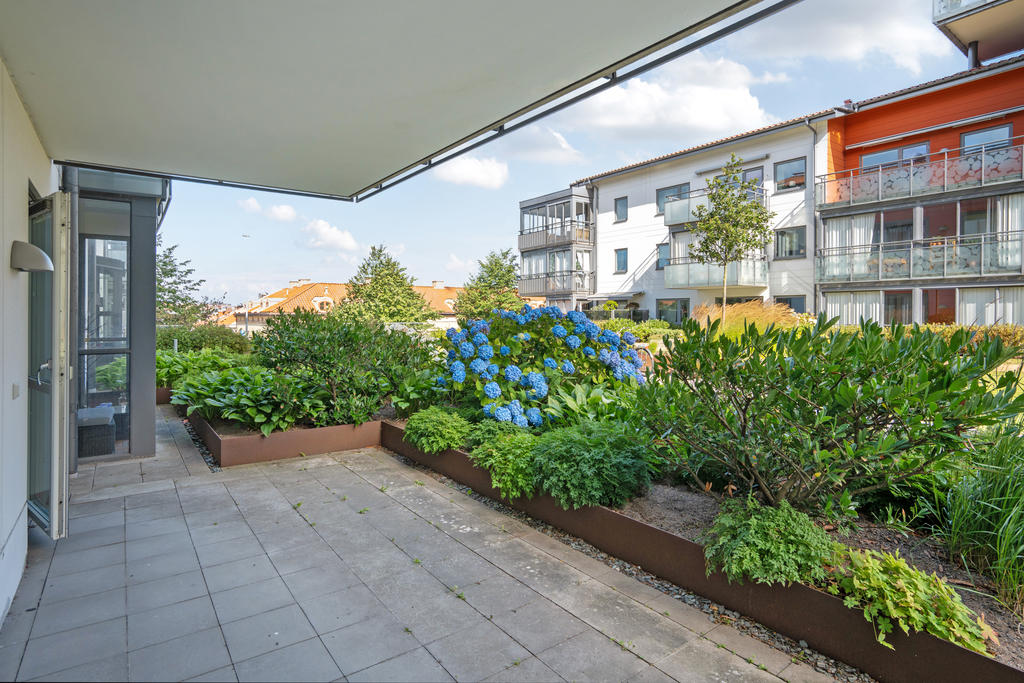 Vy över föreningens lugna innergård