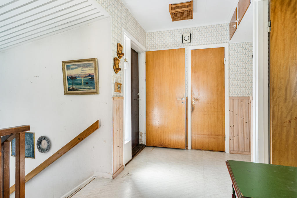 Entréhall - Välkommen in! 
