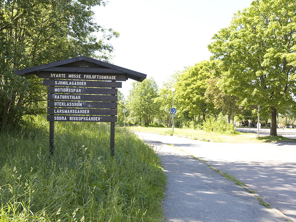 Svarte mosse friluftsområde ligger precis i närheten av bostaden.