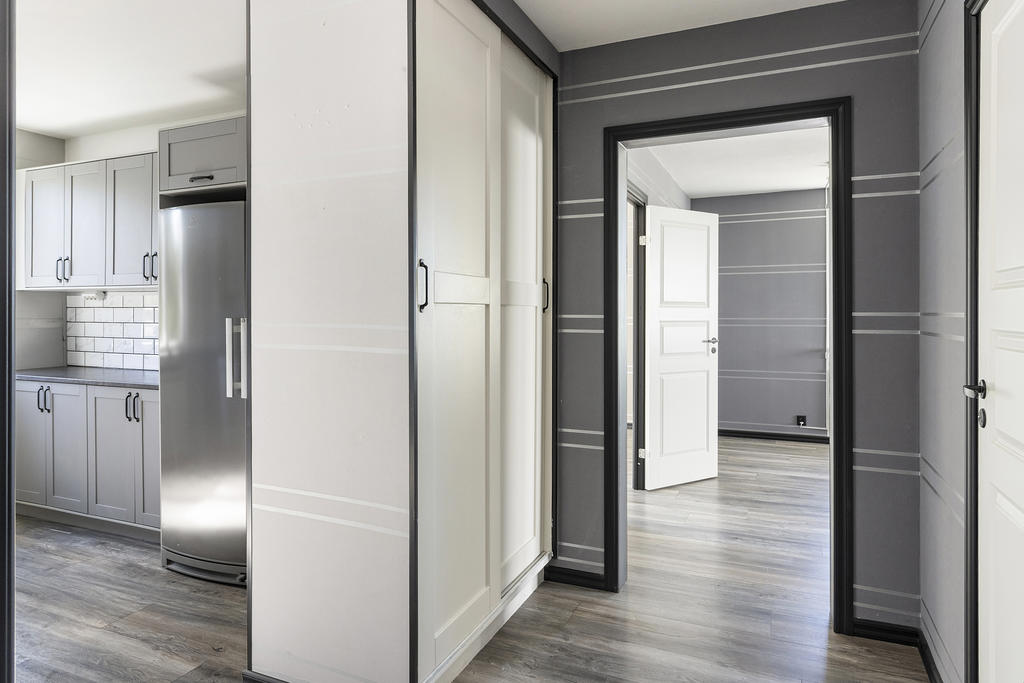 Hall med förvaring