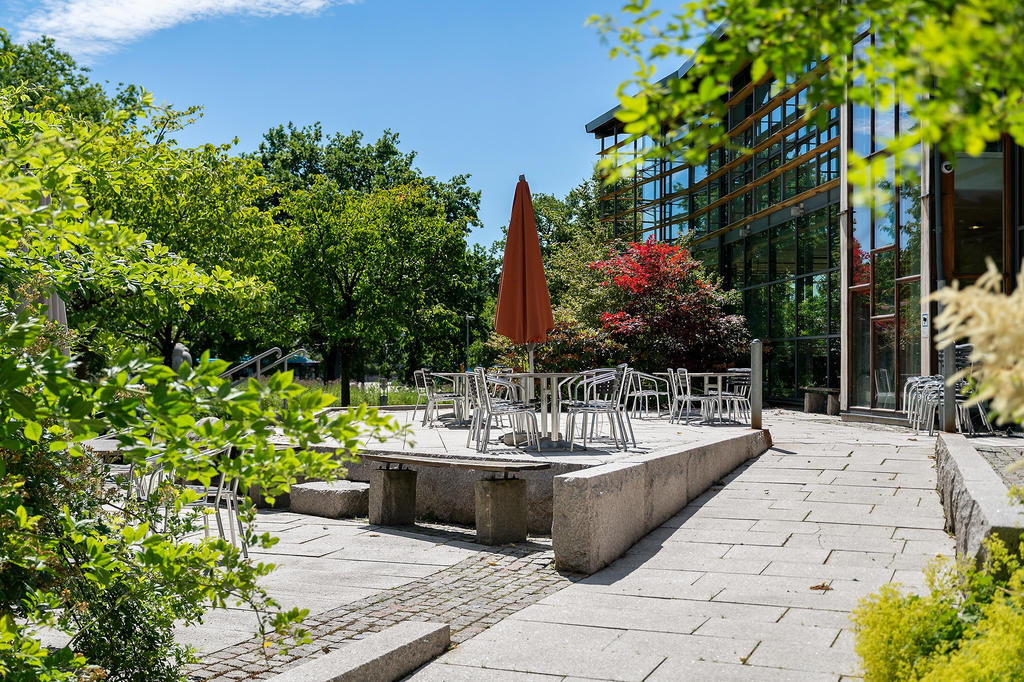 Mölnlycke Kulturhus med bibliotek, servering och utställningar