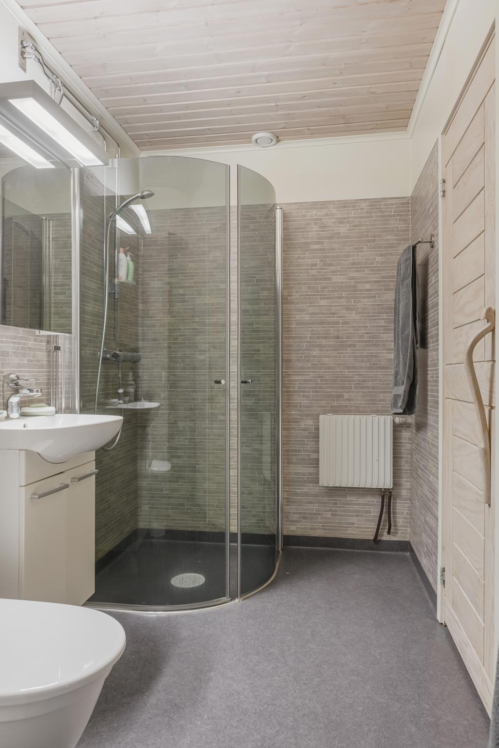 Wc/dusch i källarvåningen