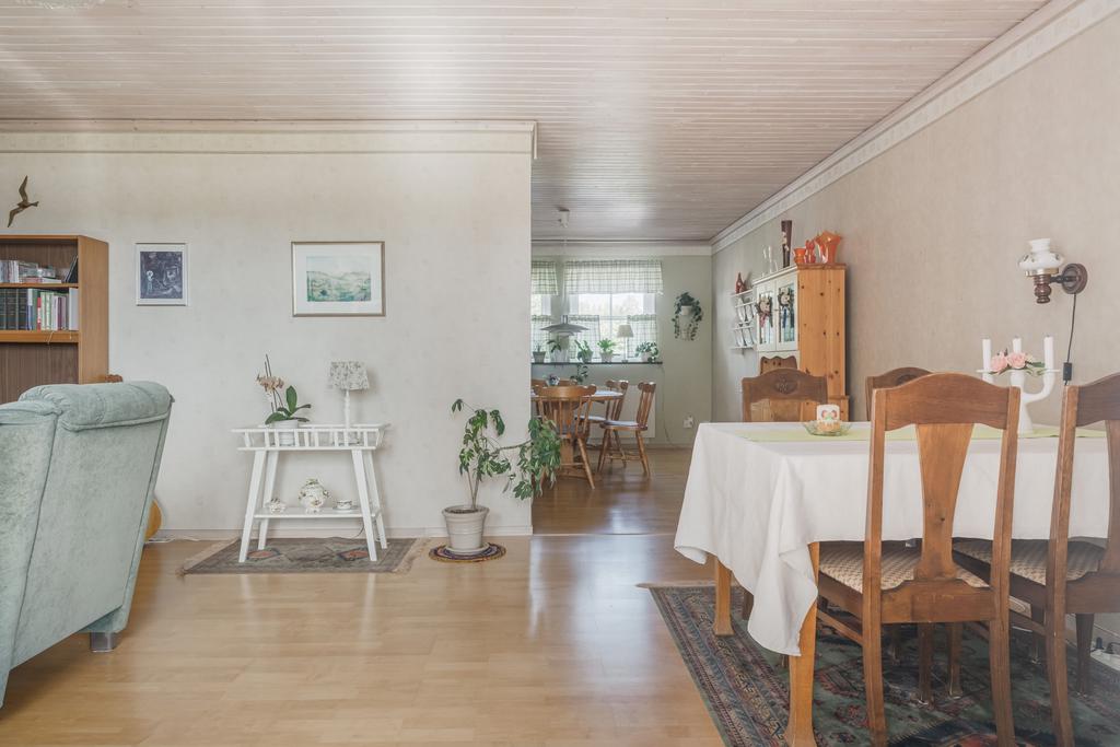 Vardagsrum/matrum mot köket