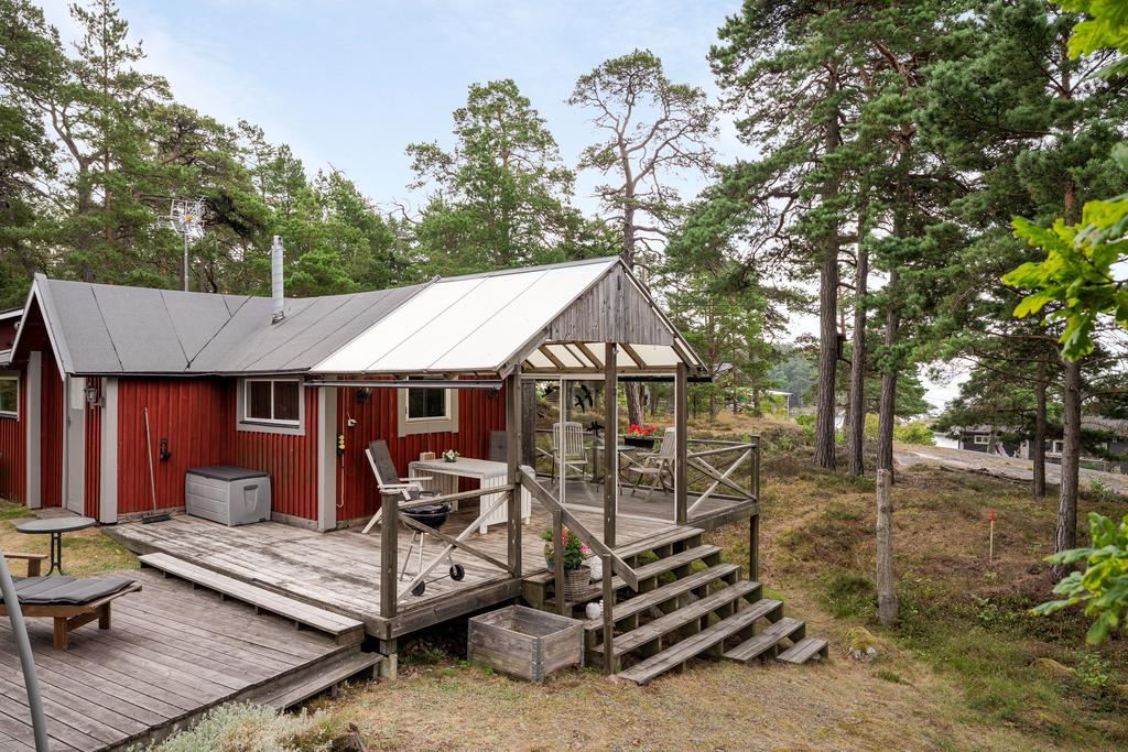Flera uteplatser, öppna och under tak