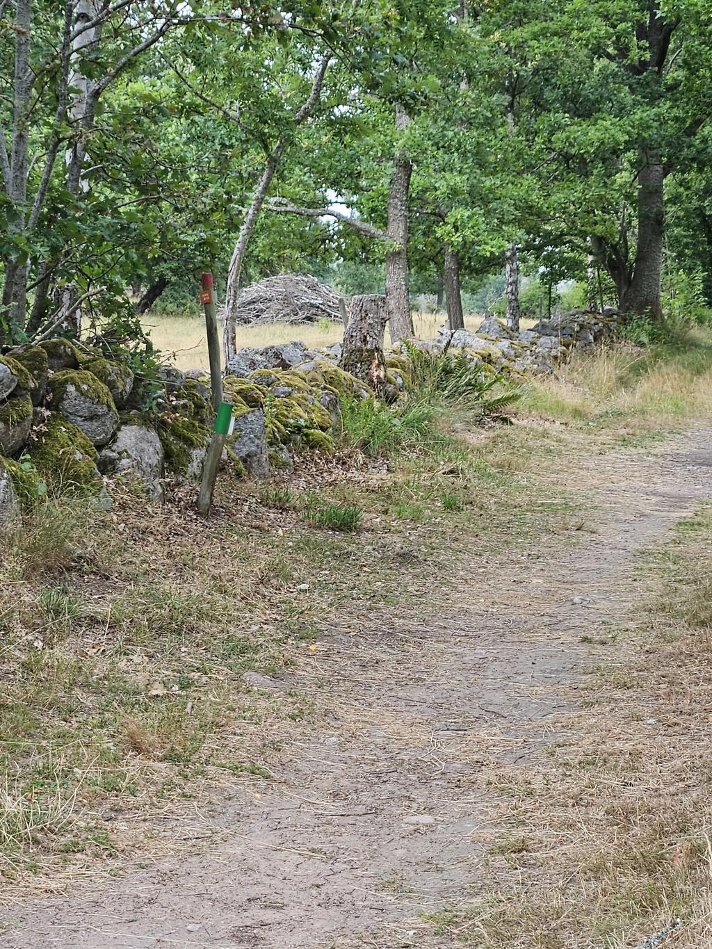 Exempel på utmärkt vandringsled i närområdet.