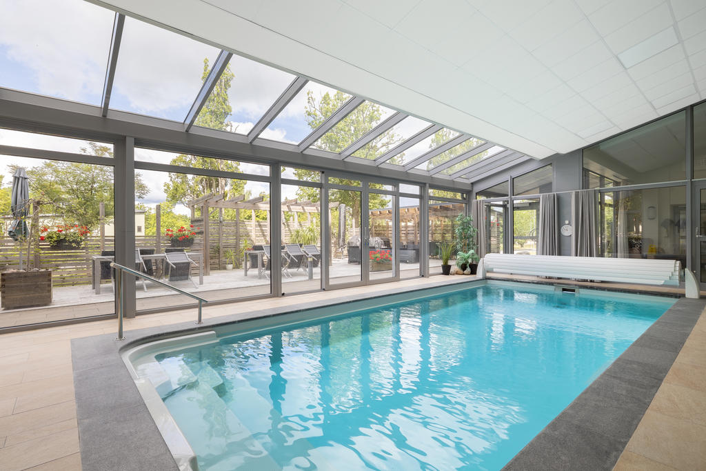 Pool/relax
