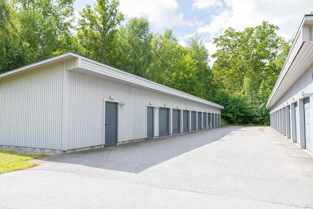 Garagelänga med 22 platser