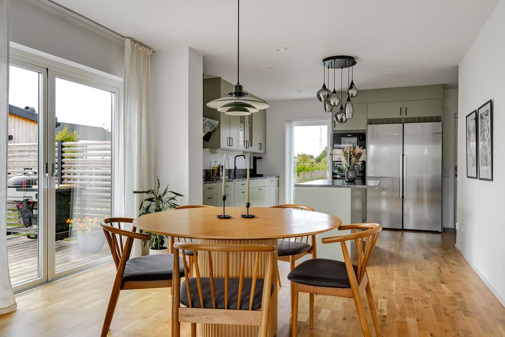 Matplats i anslutning till kök