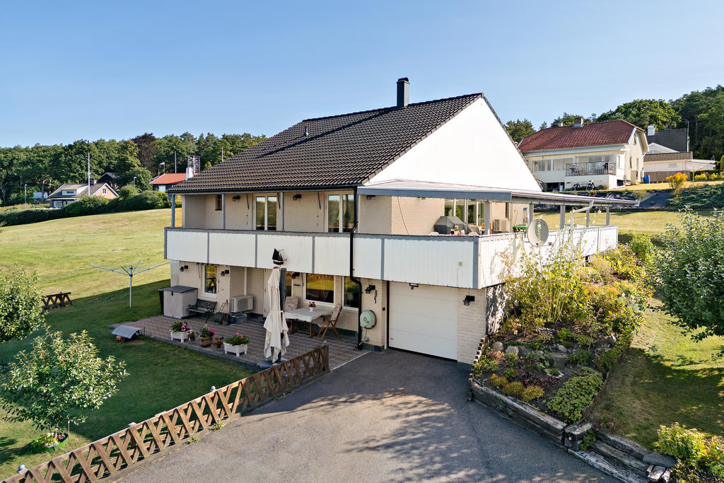 Gedigen 70-tals villa om 156 kvm fördelat på  rum och kök