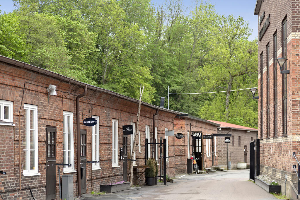 Väldigt omtyckt är Jonsereds fabriker, här finns t ex café och bryggeri