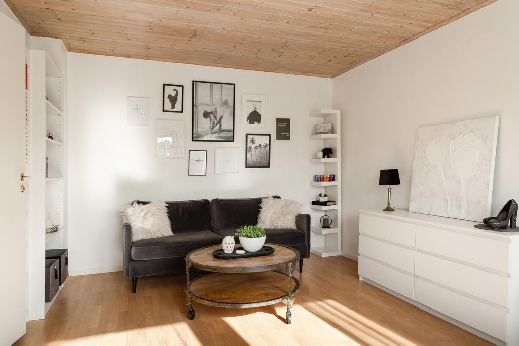 Sovrum med flexibel möblering.