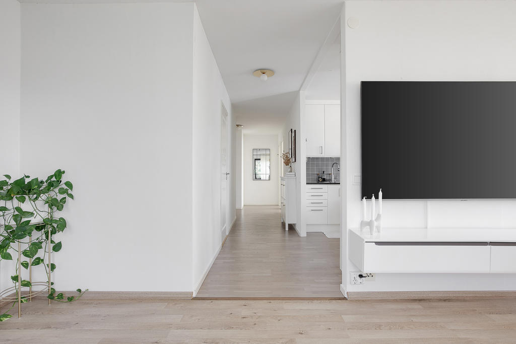 Hall in till vardagsrum