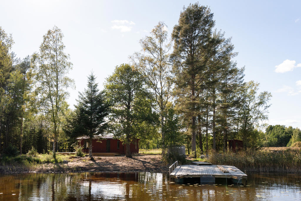 Bryggan/stranden vid ön