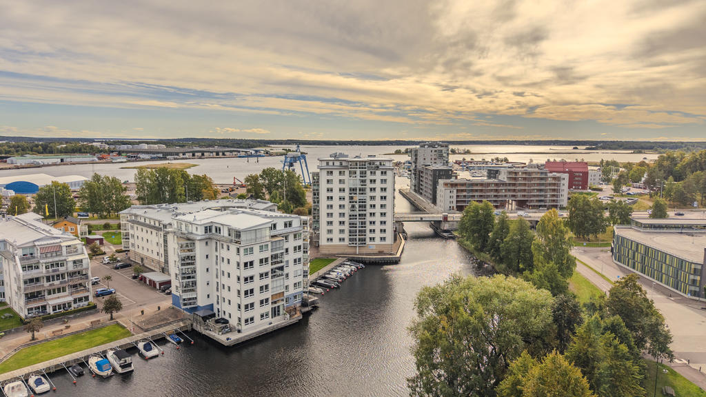 Välkommen till 106 kvm på Strandvägen 19
