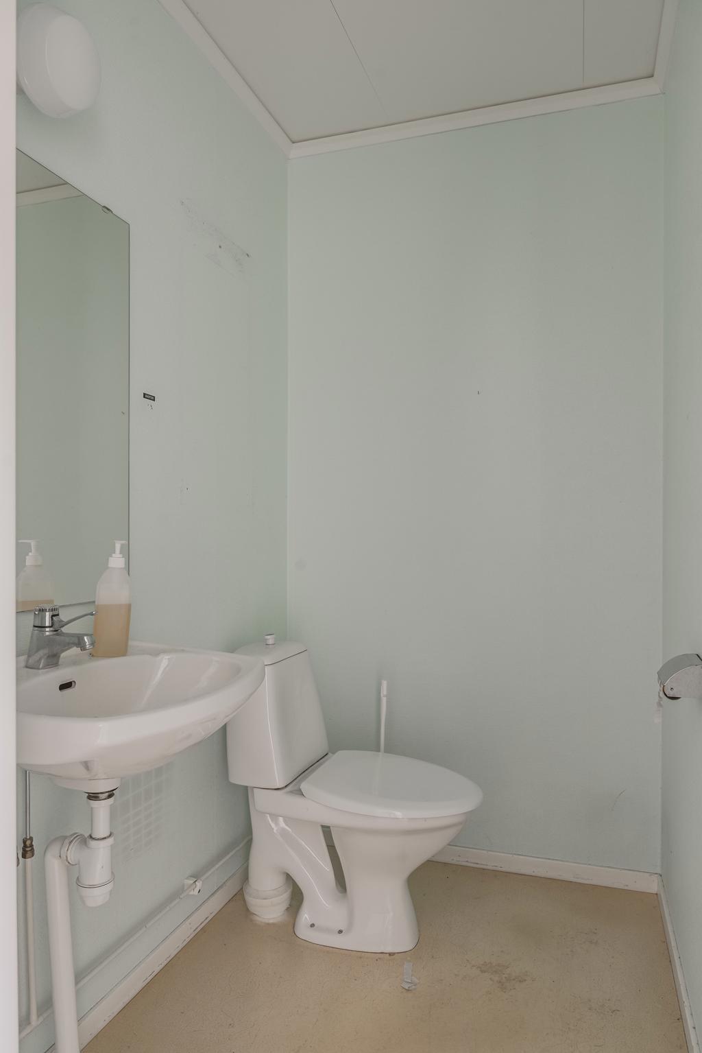 Wc 2