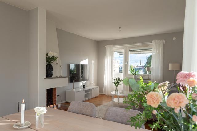 Hallänningsgatan, Rävåsen