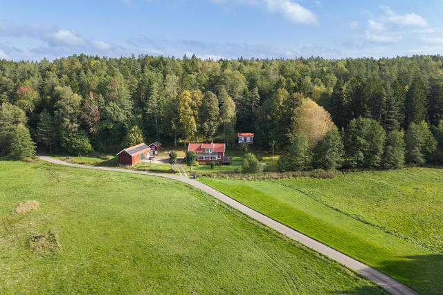Skaveröd 270 - ett lantligt fint läge med en tomt om 18 139 kvm