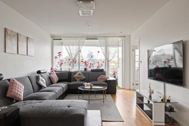 Lägenhet, 5 rum, 105 m² i Handen
