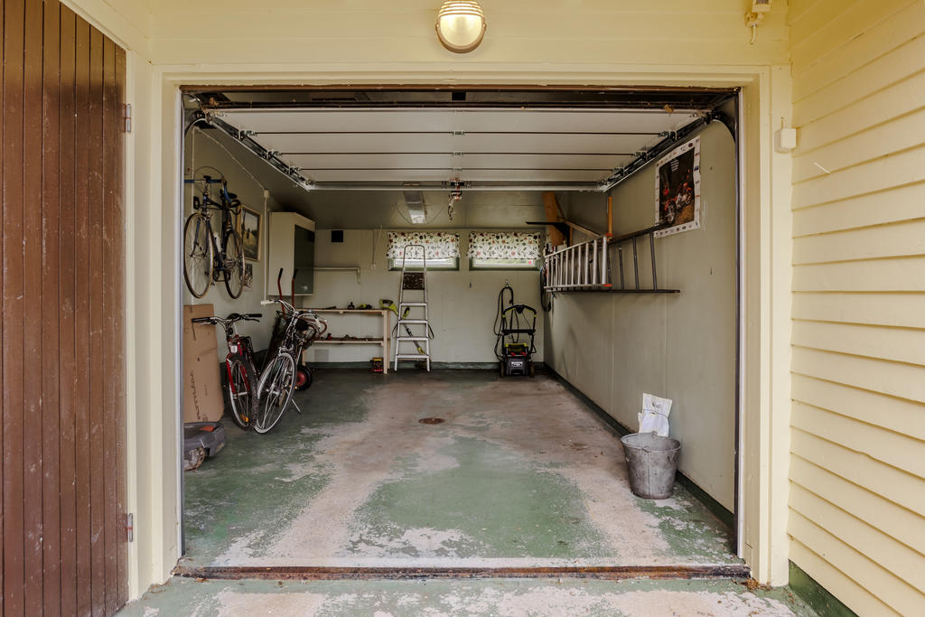 Garage med motorport