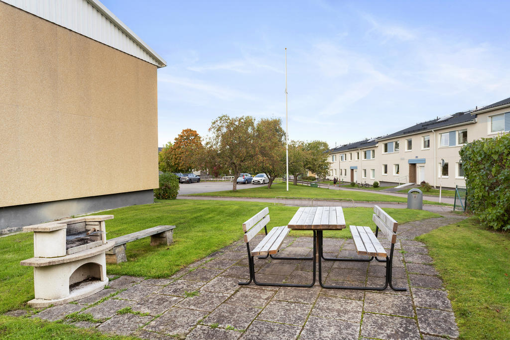 Här finner du både grillplats samt parkeringsplats 