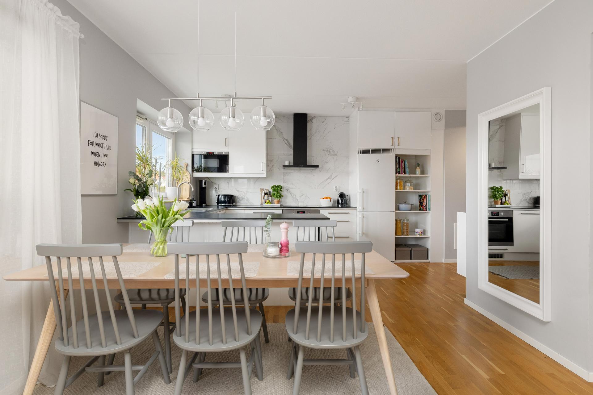 Lägenhet, 5 rum, 115 m² i Botkyrka