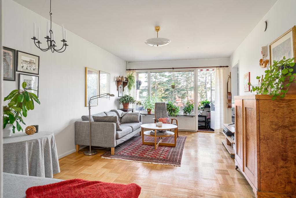 Ljust och rofyllt vardagsrum