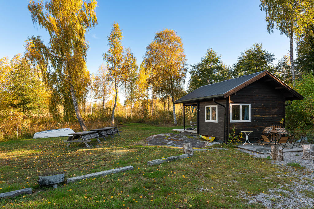 Stugan med liten uteplats bredvid