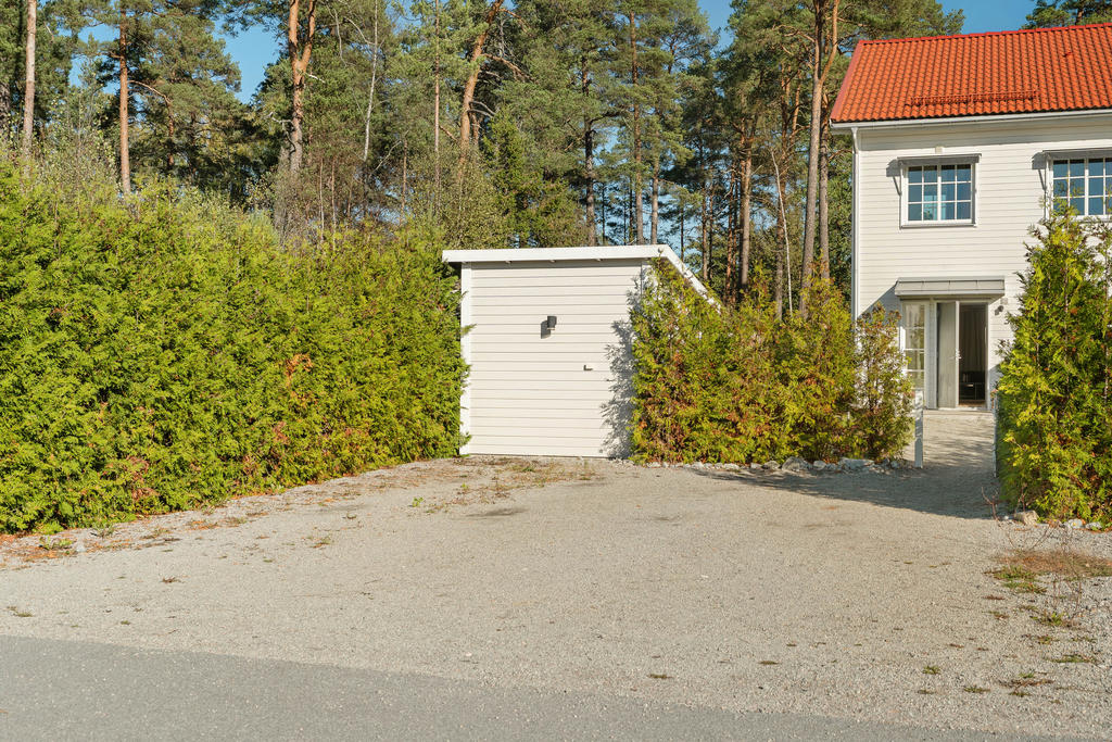 Uppfart med plats för flera bilar