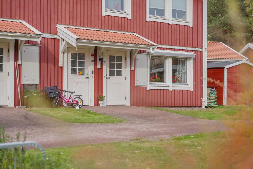 Prisvärd trerumslägenhet i markplan
